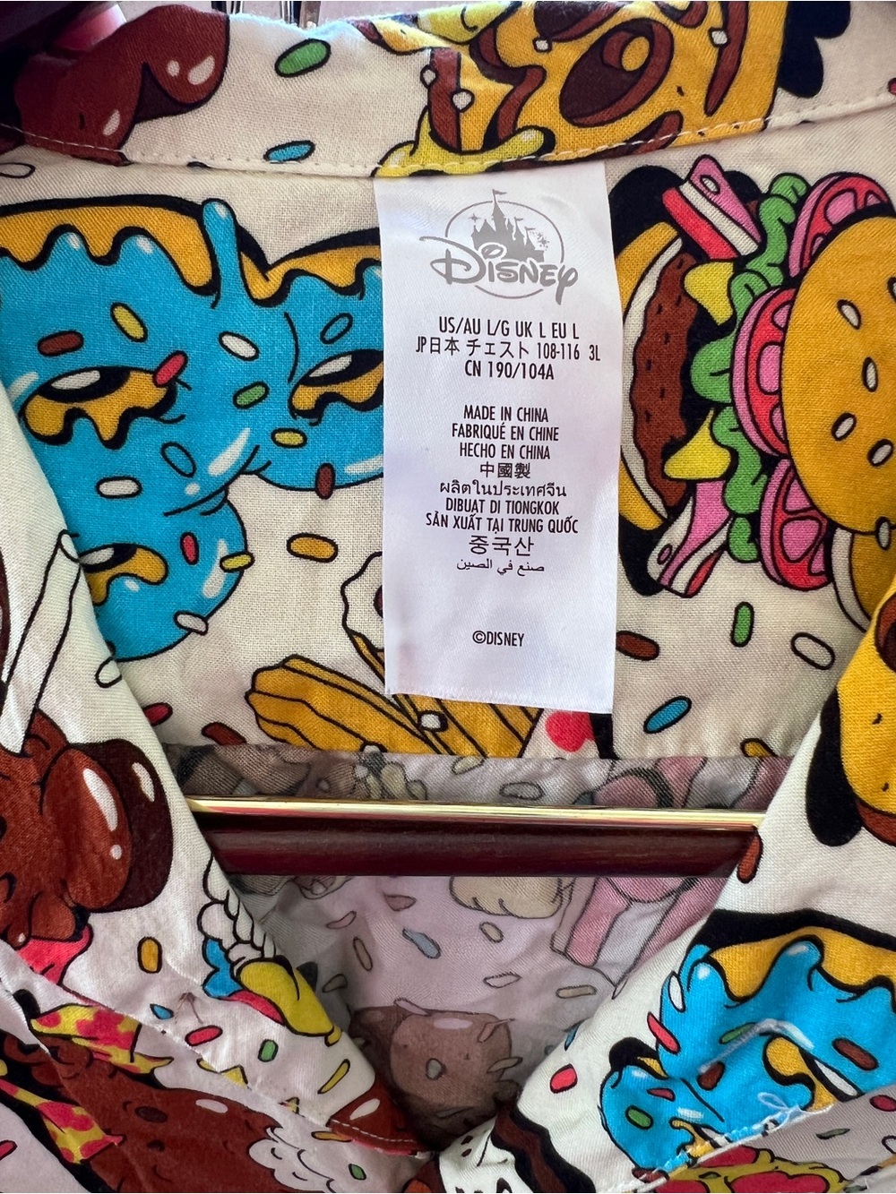 Disney Eats Mickey Snack Food Button Camp Shirt size Large - Picture 3 of 4
